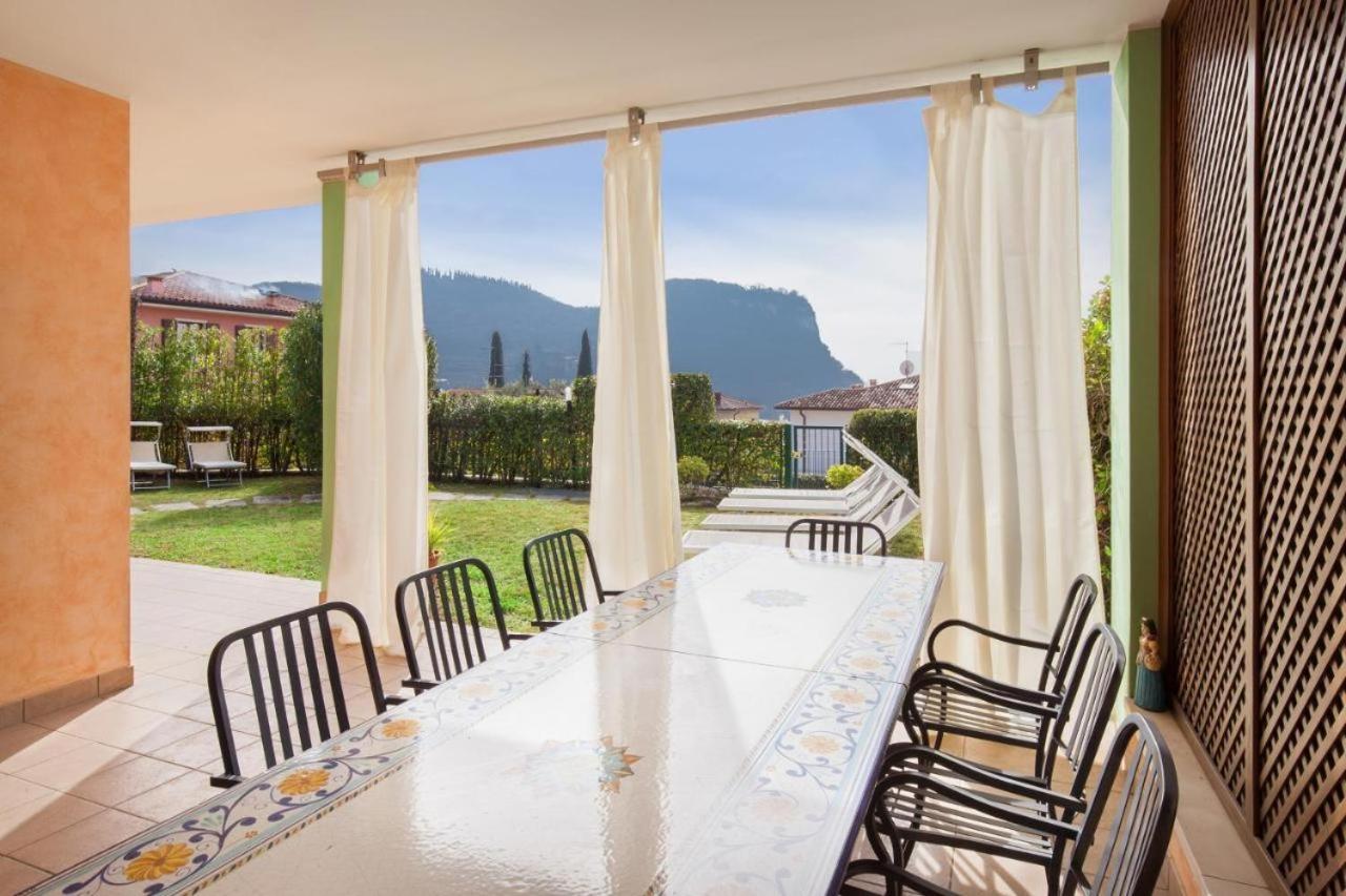Villa Regina Gardesana Exterior foto